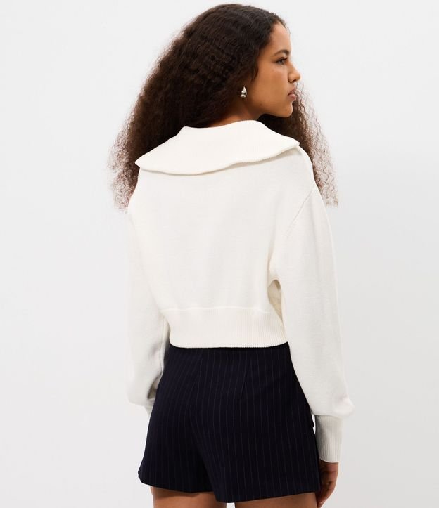 Campera Cropped en Punto con Cremallera Contínua 4