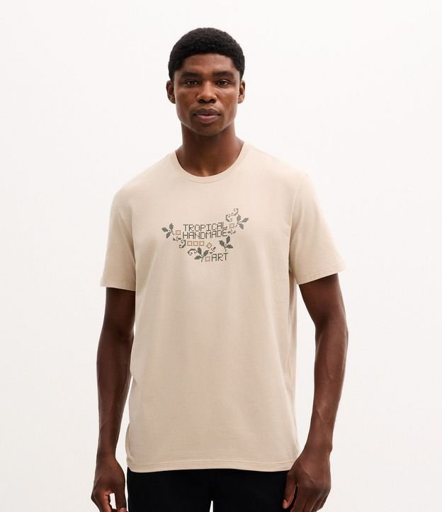 Remera Masculina de Algodón con Lettering Tropical Handmade