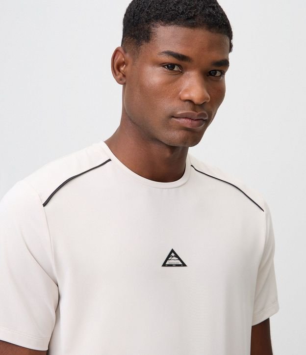 Remera Deportiva Dry con Manga Raglán 4