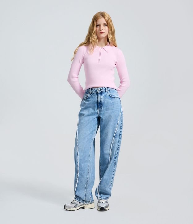 Pantalón Baggy en Jeans con Bordado Deshilachado y Cintura Mediana