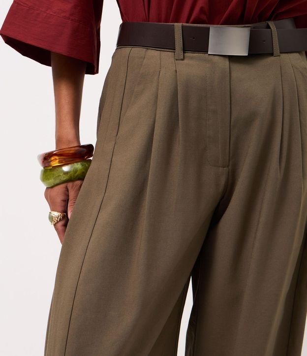 Pantalón Barrel Sastre con Cinturón 4