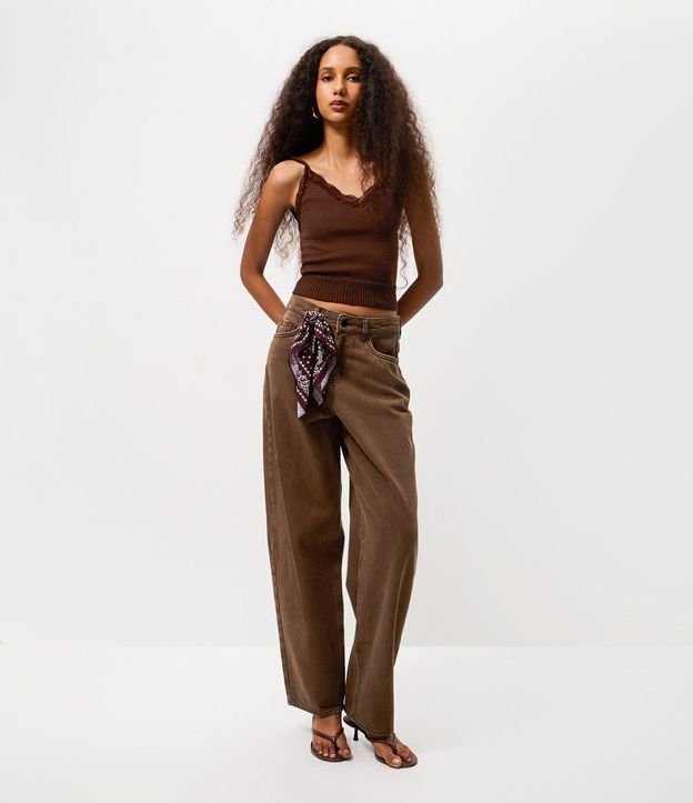 Pantalón Baggy en Jeans con Cintura Mediana y Pañuelo Decorativo