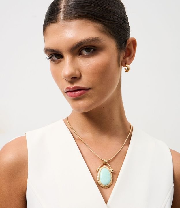 Conjunto de Collar Largo con Colgante Ovalado y Argollas 4