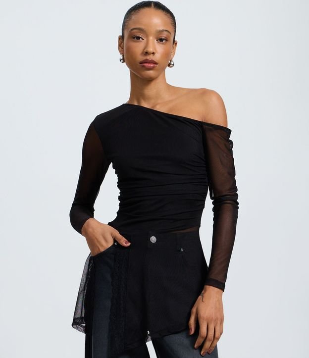 Blusa Asimétrica en Tule con Encaje 3