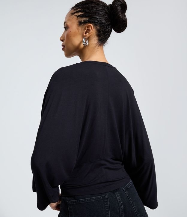 Blusa en Viscolycra con Manga Murciélago 4