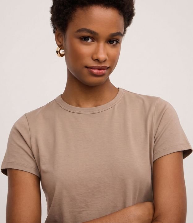 Blusa Slim Básica en Algodón Peruano con Cuello Redondo