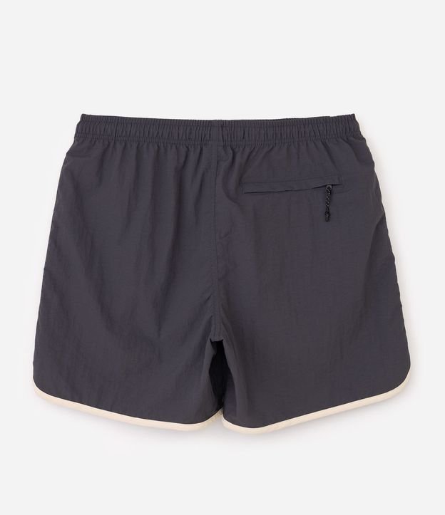 Bermuda en Poliamida con Raya Lateral Deportiva 4