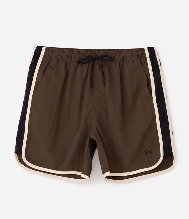 Bermuda en Poliamida con Raya Lateral Deportiva