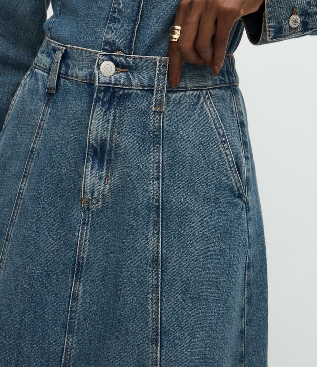 Pollera Evasê Jeans con Cintura Alta y Recortes Marcados 4