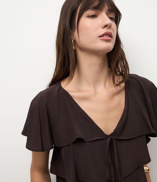 Blusa en Viscosa con Volados y Lazo Delantero 3