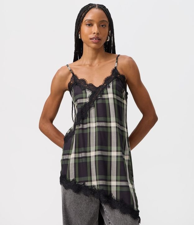 Blusa de Cuadros con Encaje y Ruedo Asimétrico