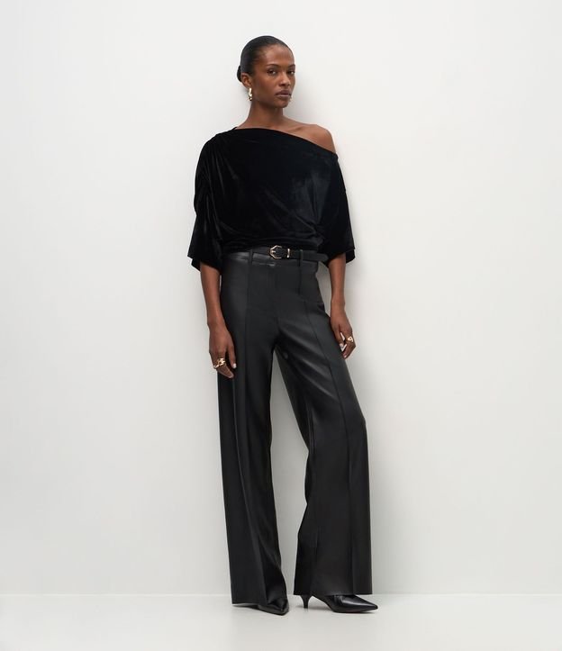 Blusa Asimétrica en Terciopelo con Frunzidos 2