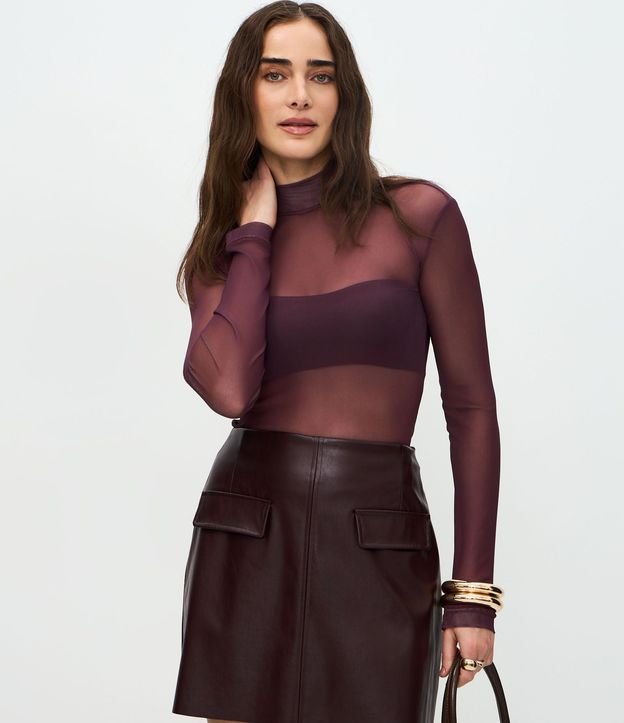 Blusa en Tule con Cuello Alto