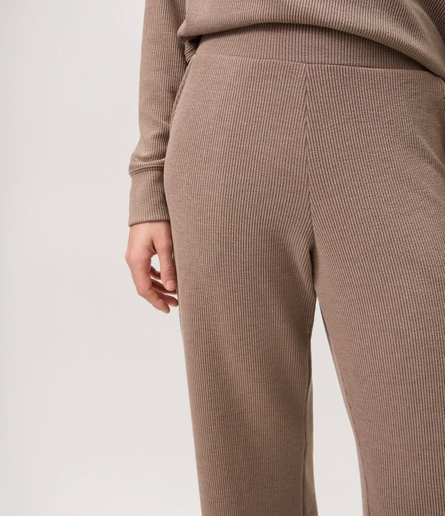 Pantalón Recto en Anarruga con Cintura Elástica y Bolsillos Laterales 4