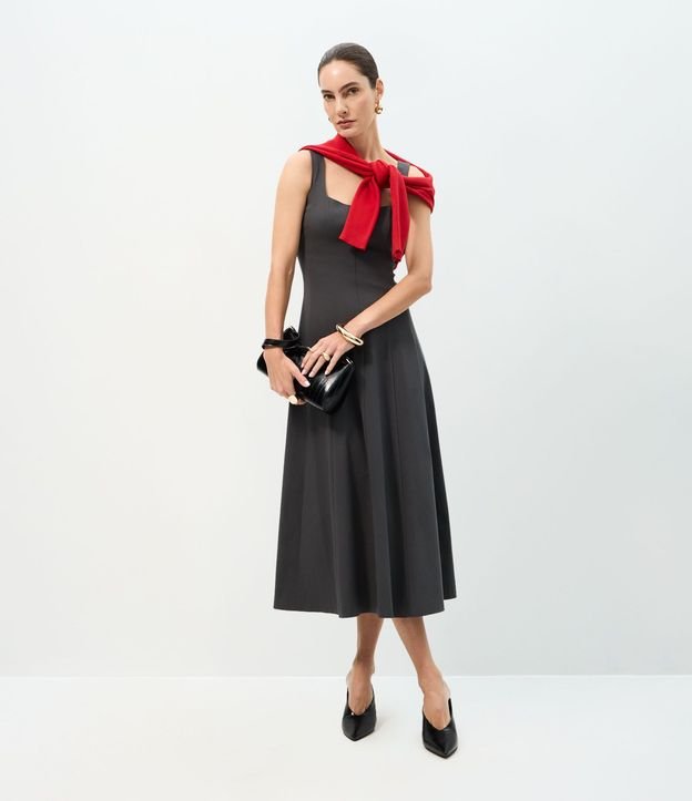 Vestido Evasê Midi en Viscosa con Escote Cuadrado y Recortes 2