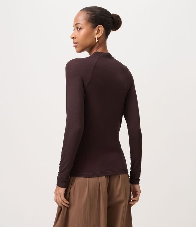 Blusa en Viscosa con Fruncido en el Hombro 4