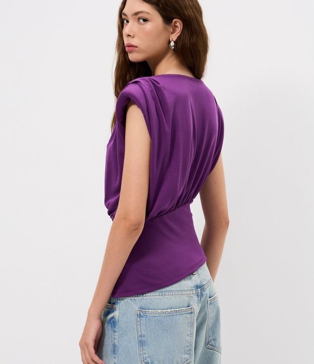 Blusa en Ponto Roma con Hombrera y Canesú 4