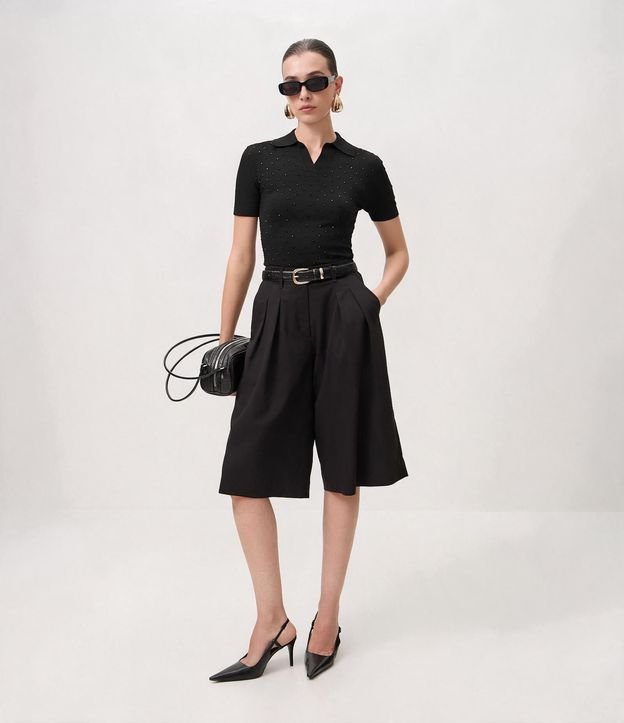 Blusa Polo en Punto con Aplicación de Brillos