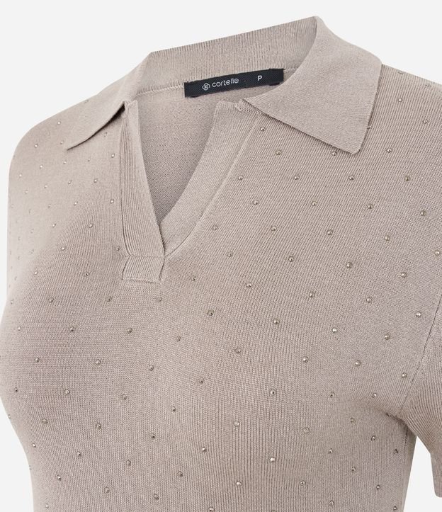 Blusa Polo en Punto con Aplicación de Brillos 6