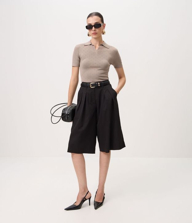 Blusa Polo en Punto con Aplicación de Brillos 2