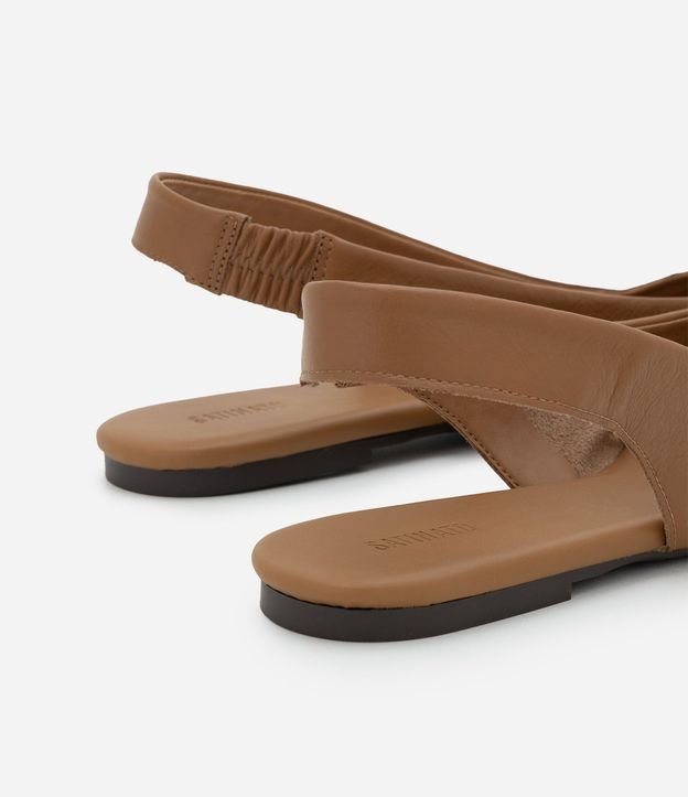Zapatilla Slingback de Punta Fina en Cuero 5