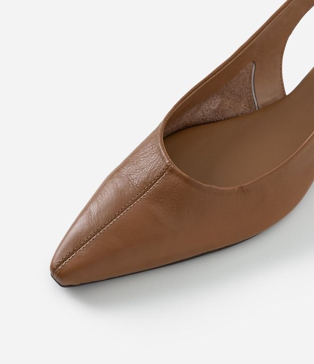 Zapatilla Slingback de Punta Fina en Cuero 6