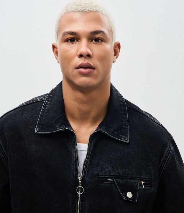 Chaqueta Masculina de Jeans Negra Boxy con Cierre 3
