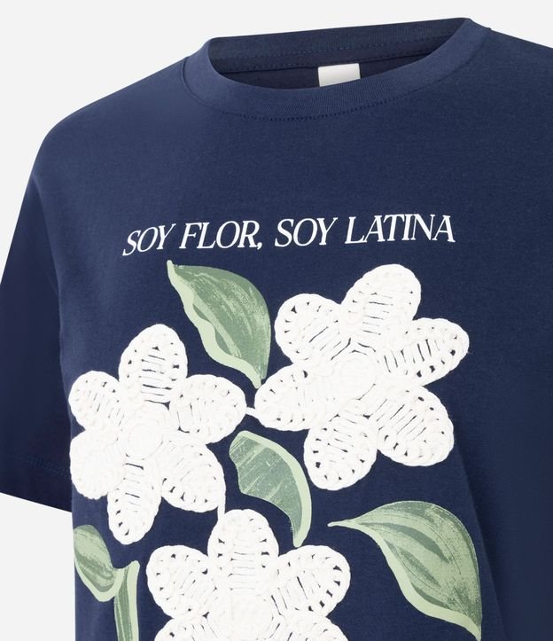 Remera con Estampado Floral y Bordado en las Flores 6