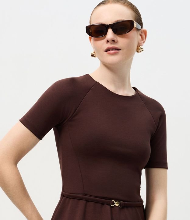 Blusa Femenina en Punto Roma con Peplum y Cinturón 3