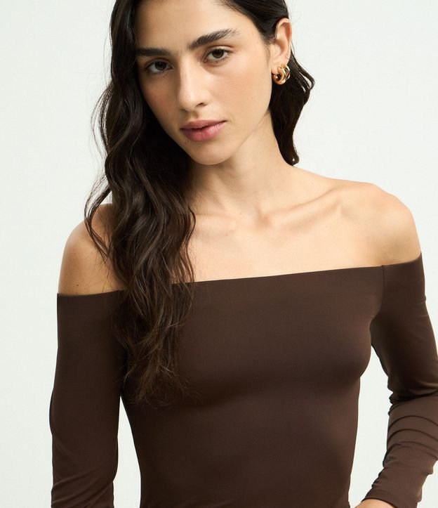 Blusa Básica Off Shoulder en Microfibra 4
