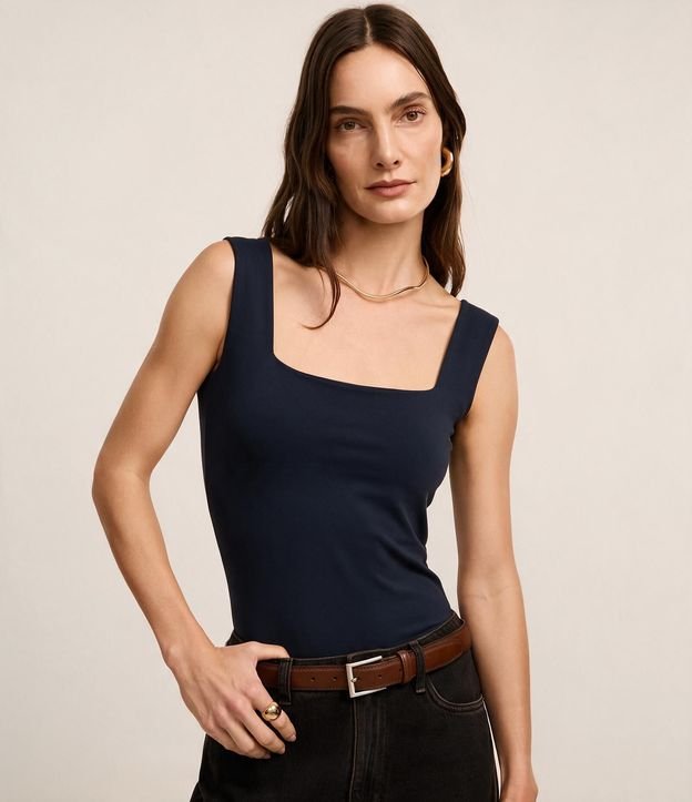 Blusa en Poliamida con Escote Cuadrado 3