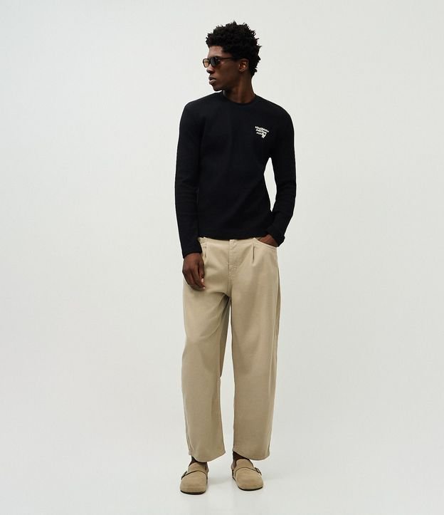 Pantalón Chino en Sarga con Pinzas