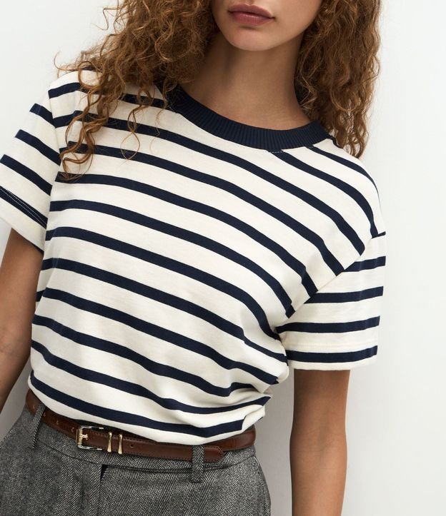 Blusa Rayada en Algodón con Cuello Contrastante 4