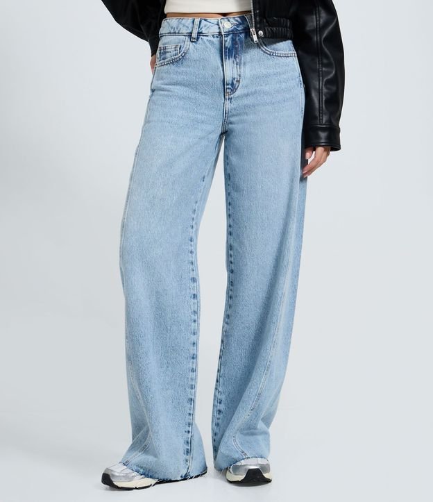 Pantalón Wide en Jeans con Cintura Mediana y Recortes 3