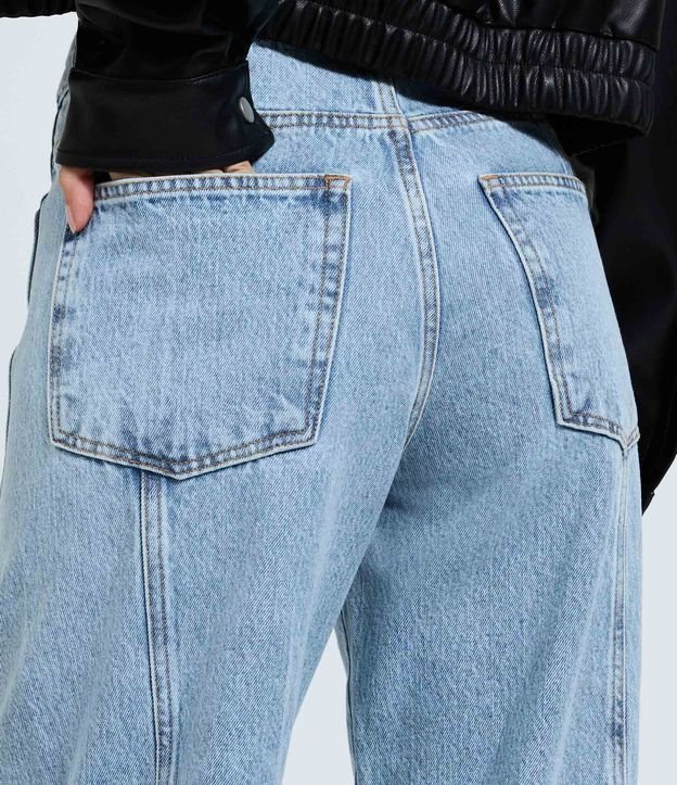 Pantalón Wide en Jeans con Cintura Mediana y Recortes 4