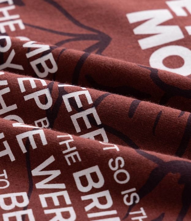 Remera Comfort en Algodón con Lettering 8