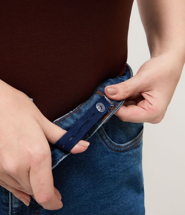 Pantalón de Jean Recto con Elastano y Efecto Laser 3