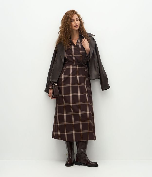 Vestido Largo con Escote Traspasado y Estampa de Cuadros 1
