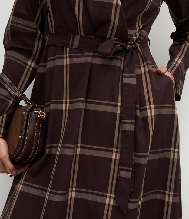 Vestido Largo con Escote Traspasado y Estampa de Cuadros 4