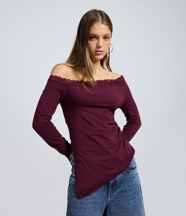 Blusa en Algodón con Escote y Ruedo de Encajes 1
