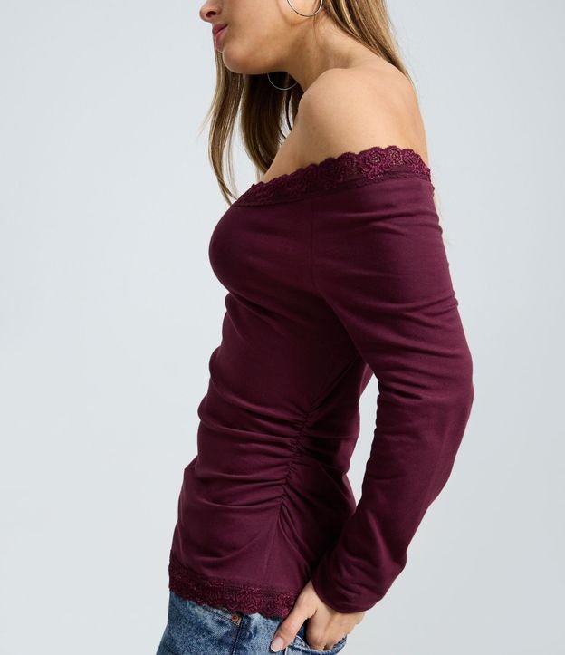Blusa en Algodón con Escote y Ruedo de Encajes 3