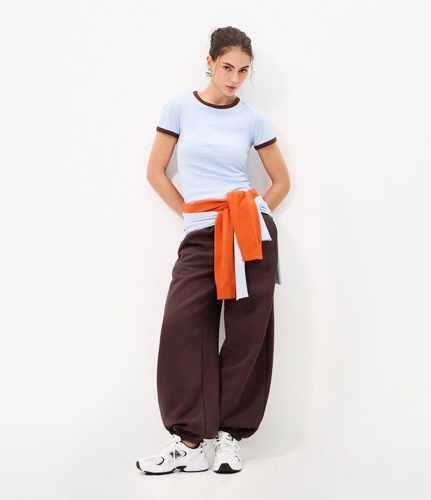 Blusa Baby Look con Mangas y Cuello Contrastantes 3