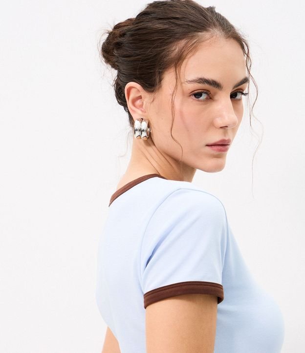 Blusa Baby Look con Mangas y Cuello Contrastantes 4