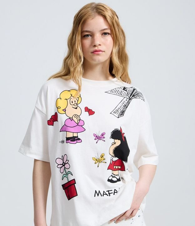 Remera Boxy en Algodón con Estampa de Mafalda 3