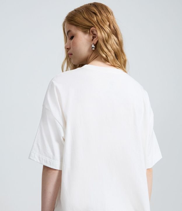Remera Boxy en Algodón con Estampa de Mafalda 4