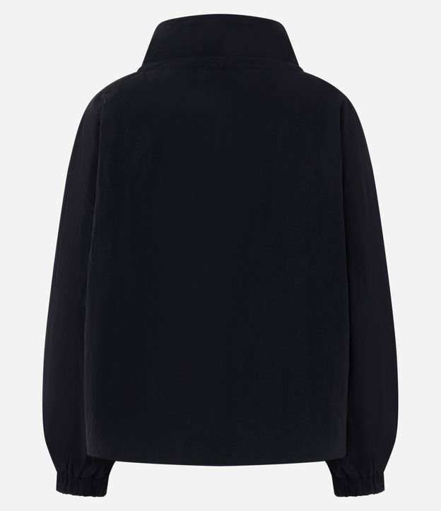 Campera con Cuello Alto Ajustable 6
