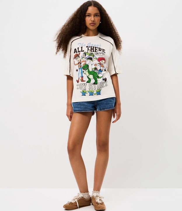Remera con Sisa Deslocada y Estampa de Toy Story 2