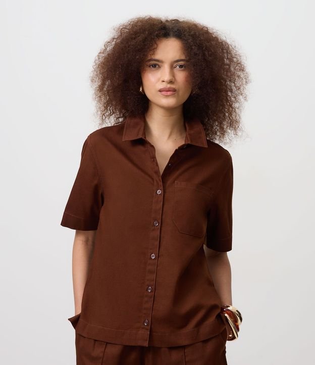 Camisa  em Sarga con Bolsillo y Cuello Inglés 3