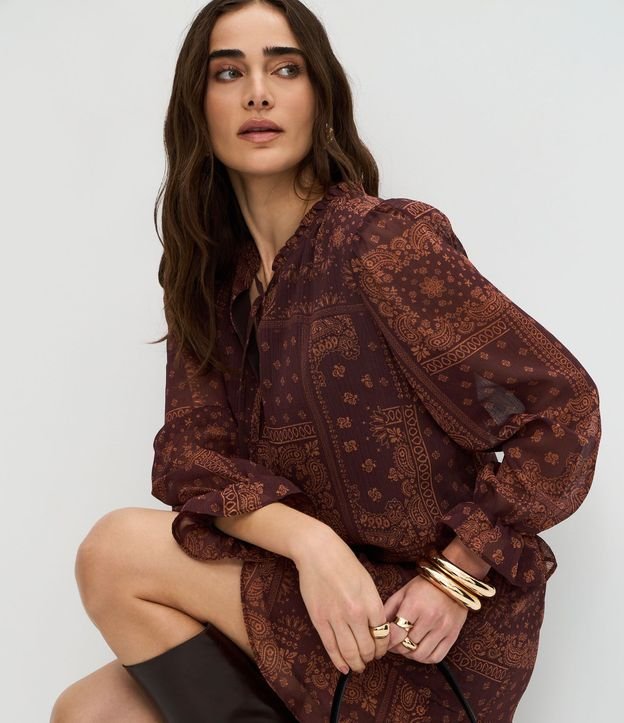 Vestido Corto con Volados y Estampa de Paisley 5