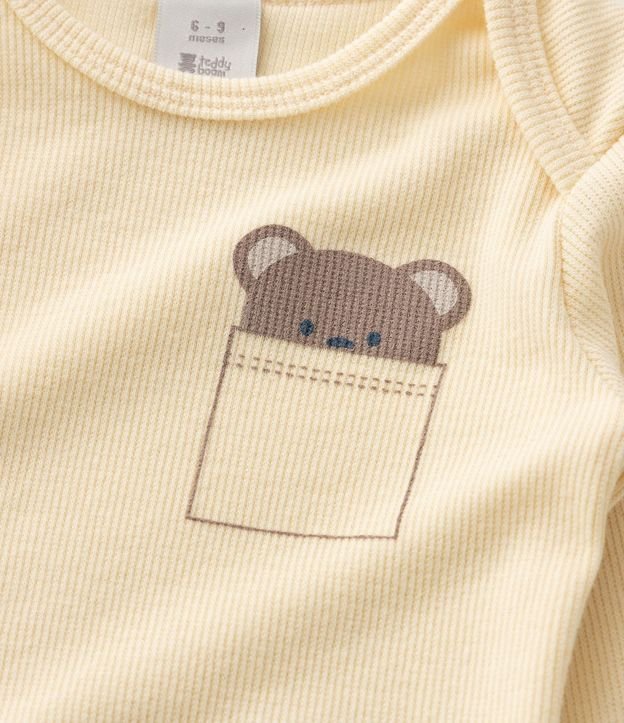 Body Infantil Canelado con Estampado de Pequeño Bolsillo Oso – Talle 0 a 18 Meses 4